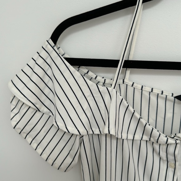 Banana Republic top - Picture 2 of 3